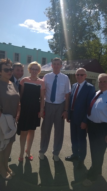 Uczestnicy polskiej delegacji z białoruskimi partnerami