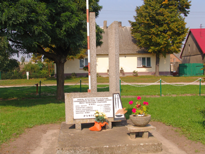 Strona tylna pomnika. 