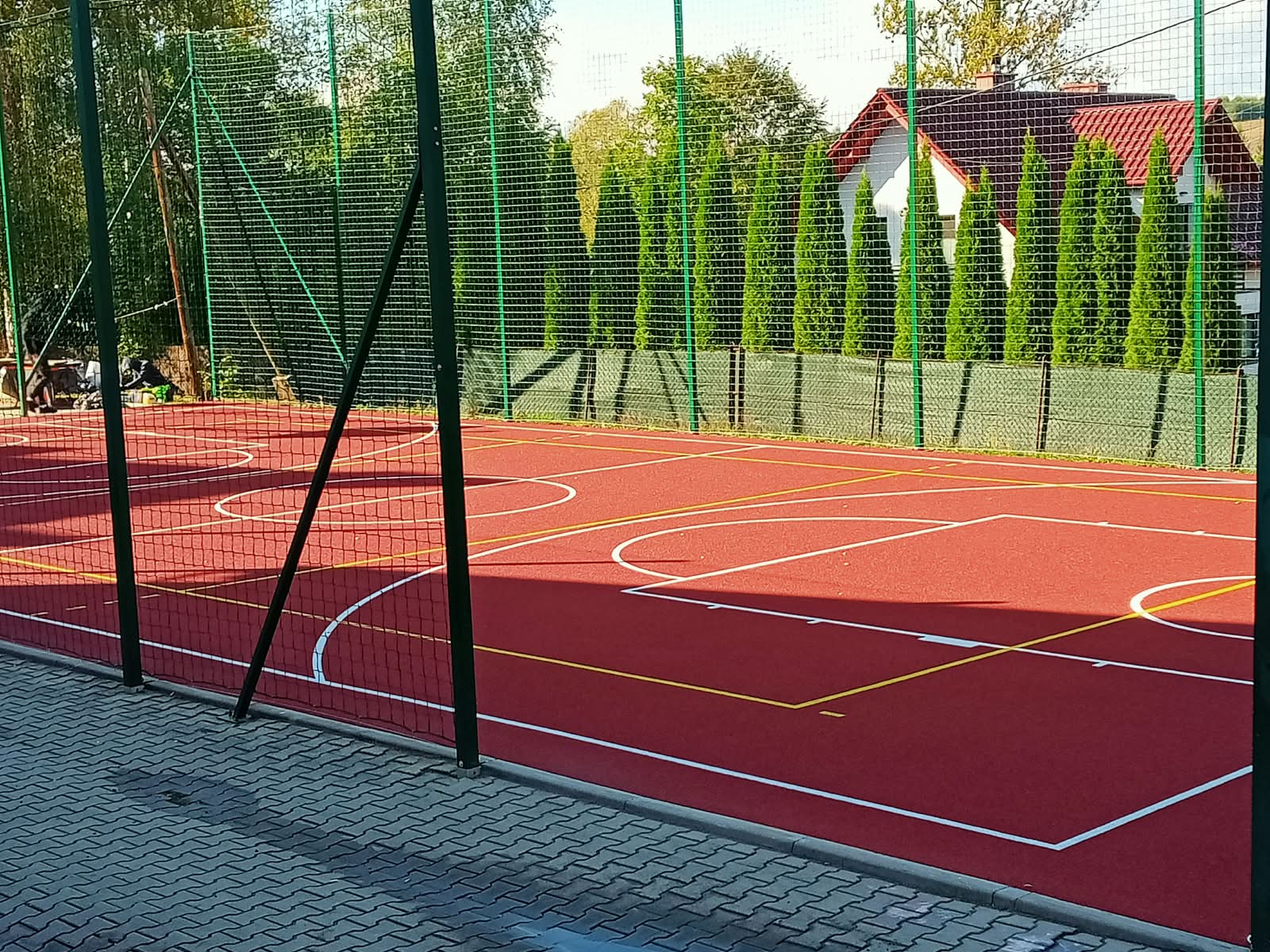 Modernizacja wielofunkcyjnego boiska sportowego w Zakliczynie