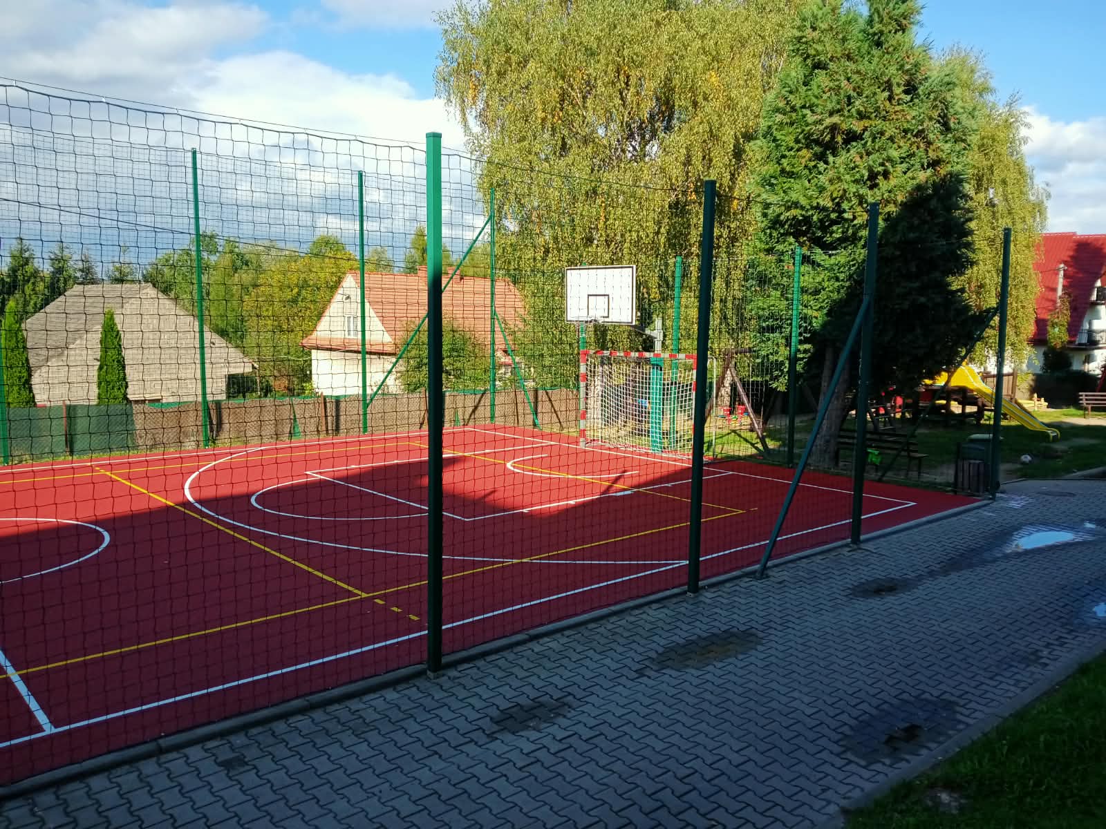 Modernizacja wielofunkcyjnego boiska sportowego w Zakliczynie