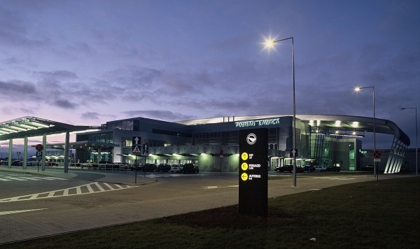 Terminal lotniczy Ławica w Poznaniu