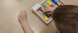 Terapia dzieci ze spektrum autyzmu - dziecko w trakcie zajęć