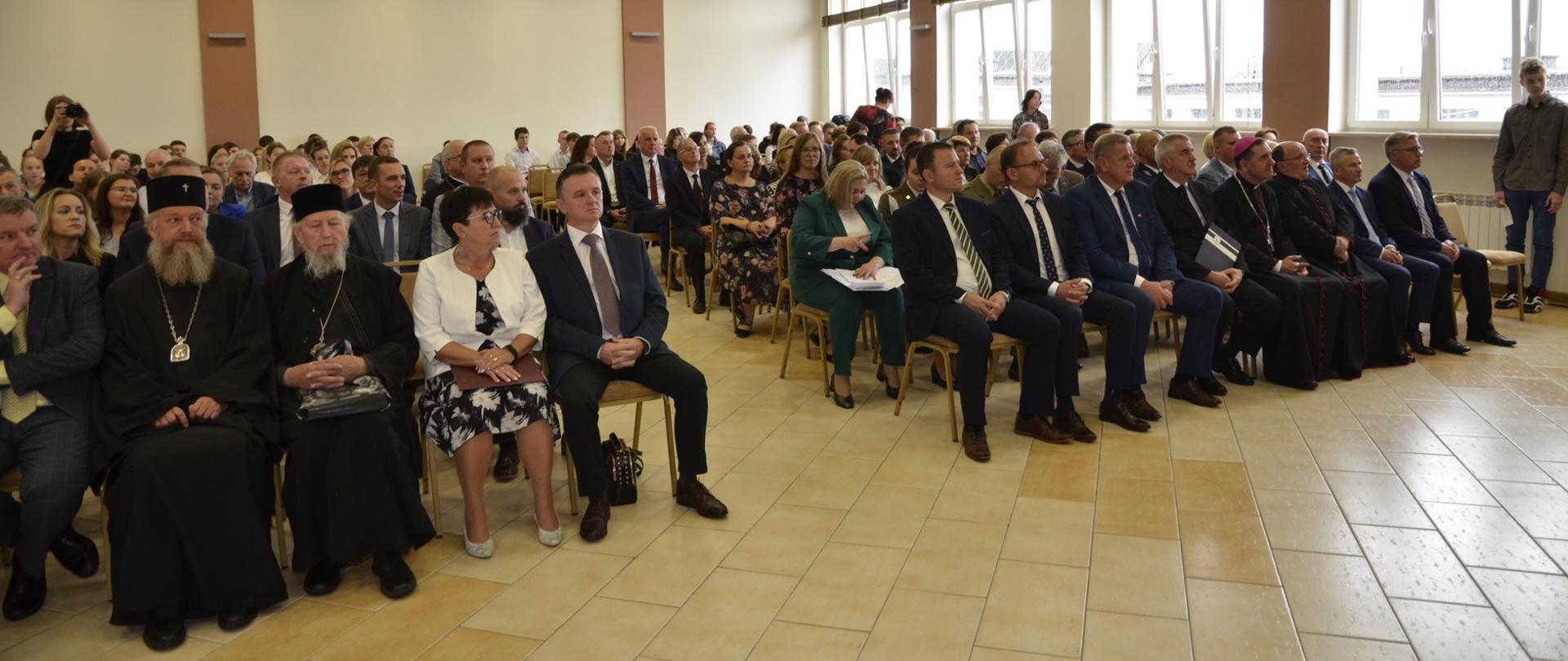 Powiatowe obchody Dnia Edukacji Narodowej w Zespole Szkół nr 4 im. Ziemi Podlaskiej w Bielsku Podlaskim