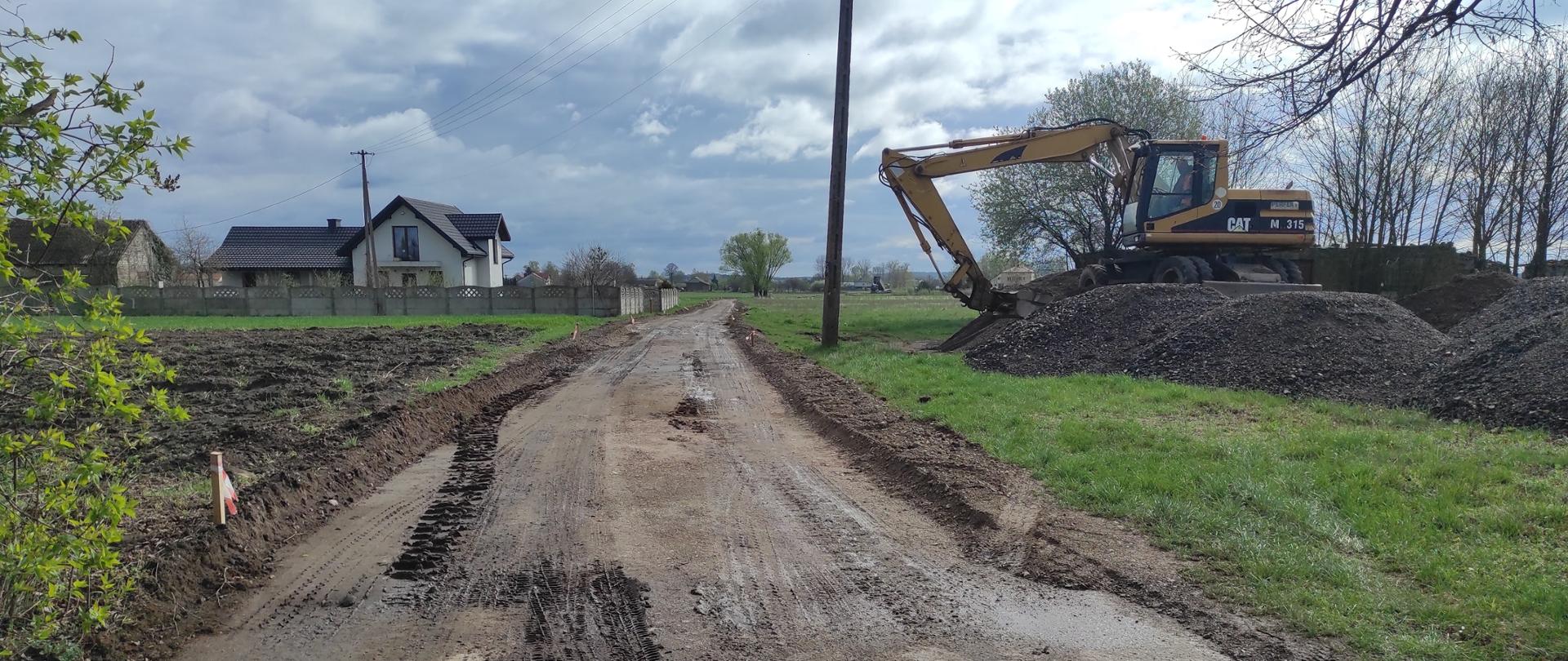 Naprawa drogi gminnej w miejscowości Rzeczków od drogi powiatowej do posesji nr 15.