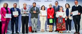 Laureaci z powiatu nowotarskiego podczas gali mecenat małopolski. 