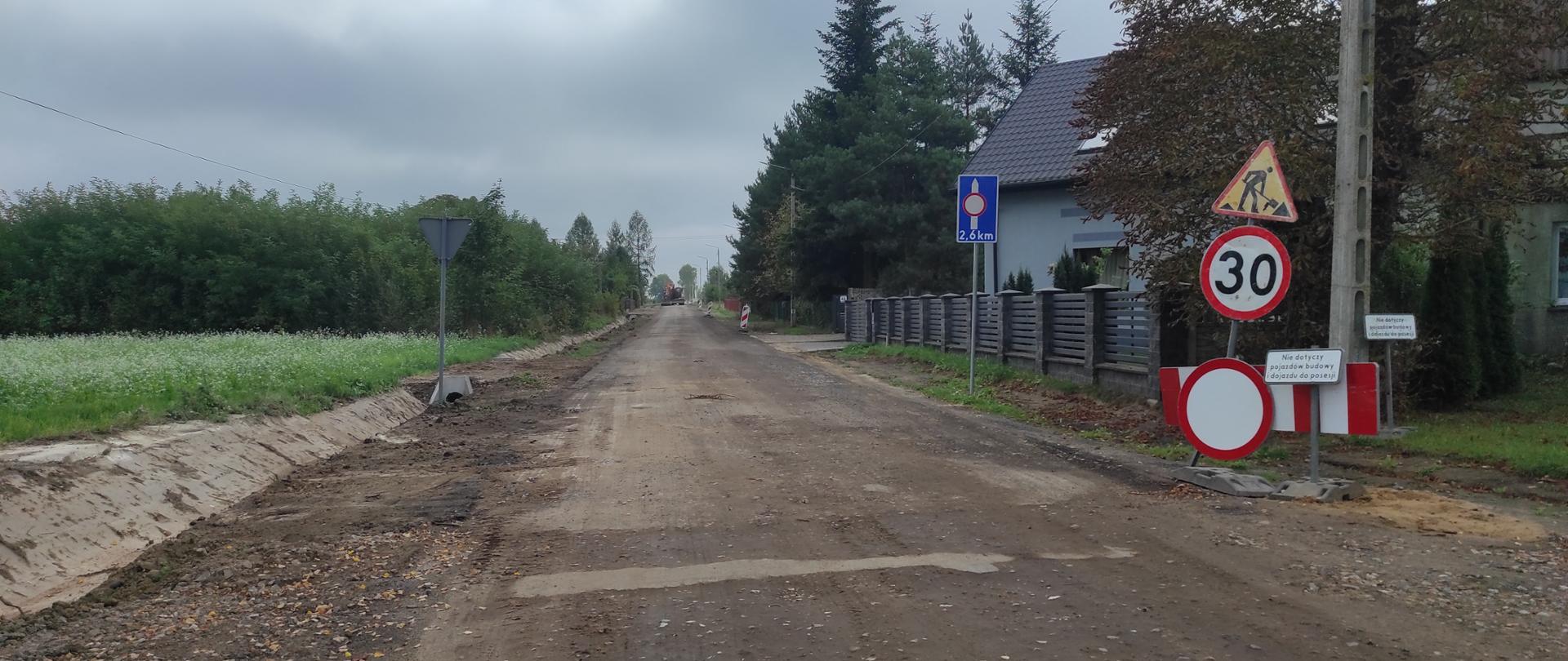 Trwają prace związane z przebudową drogi powiatowej Ruda Wielka - Dąbrówka Warszawska