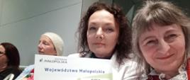 Pani Krystyna po wręczeniu czeku na remont Dworku w Sieniawie. 