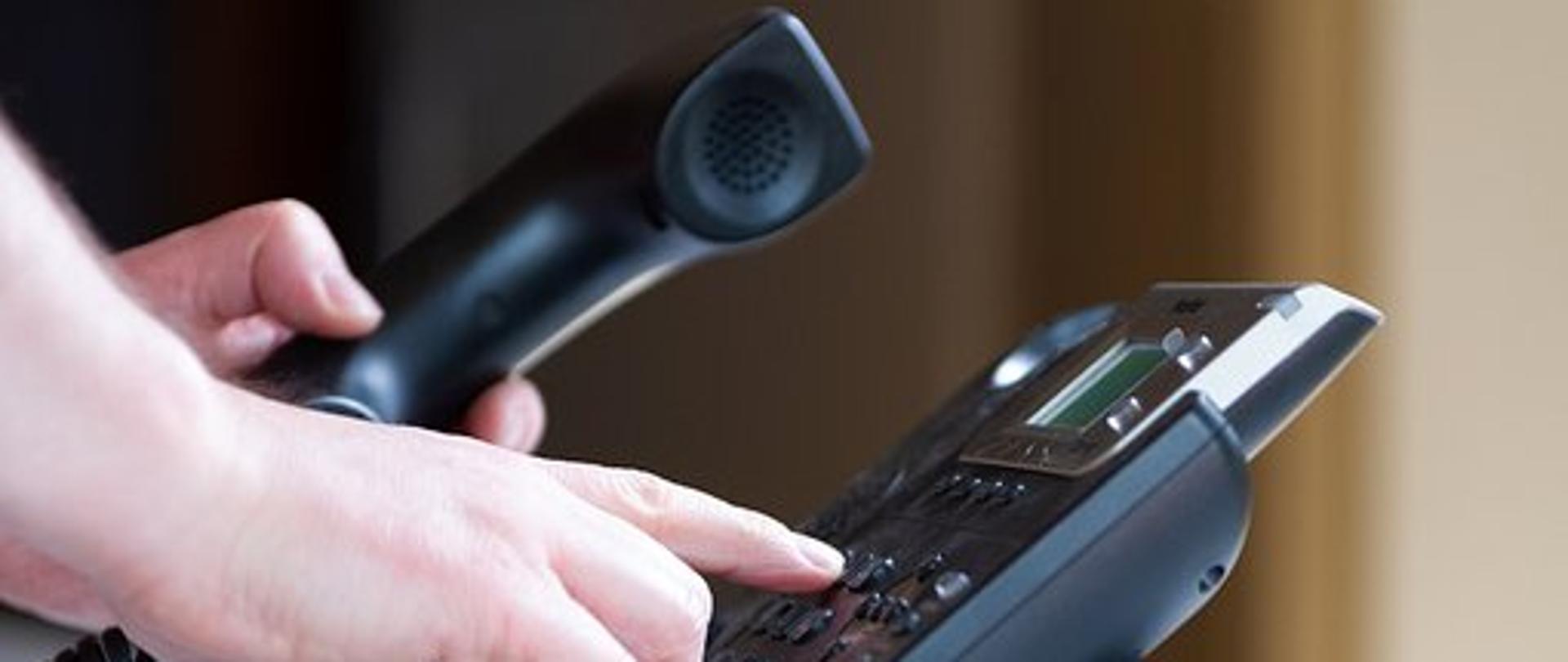 Nie czekaj w kolejce. Umów się na wizytę w ZUS przez PUE lub telefonicznie