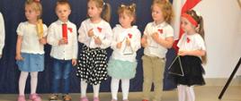 Dzieci prezentują repertuar muzyczny