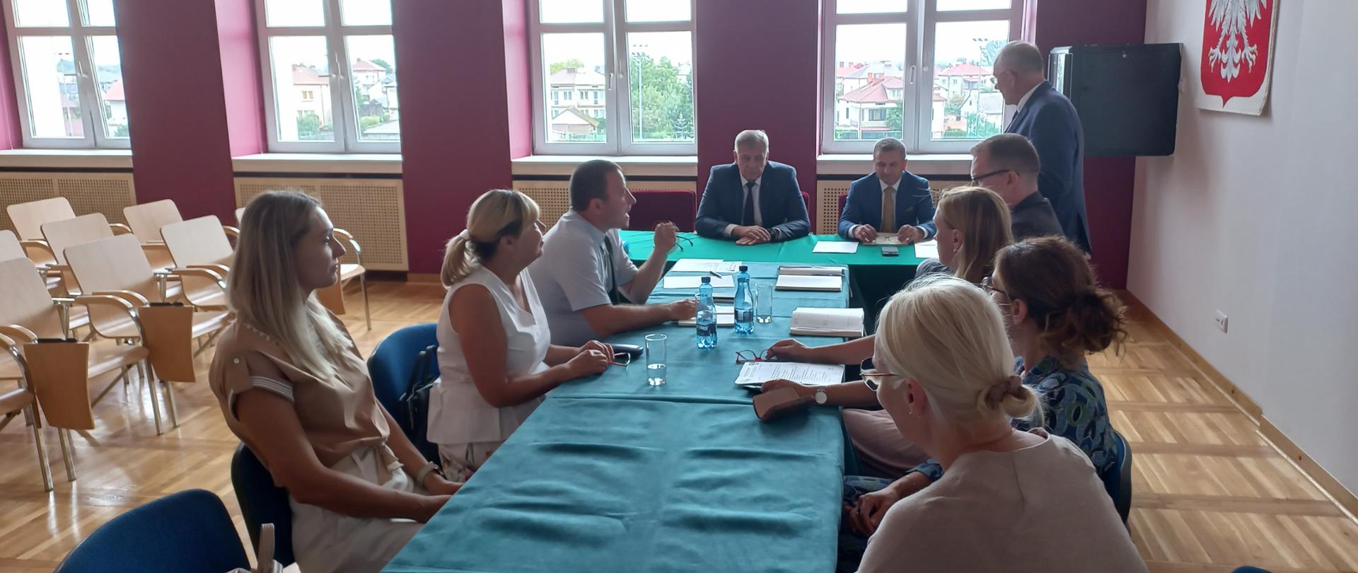 Narada starosty bielskiego z dyrektorami szkół i placówek oświatowych