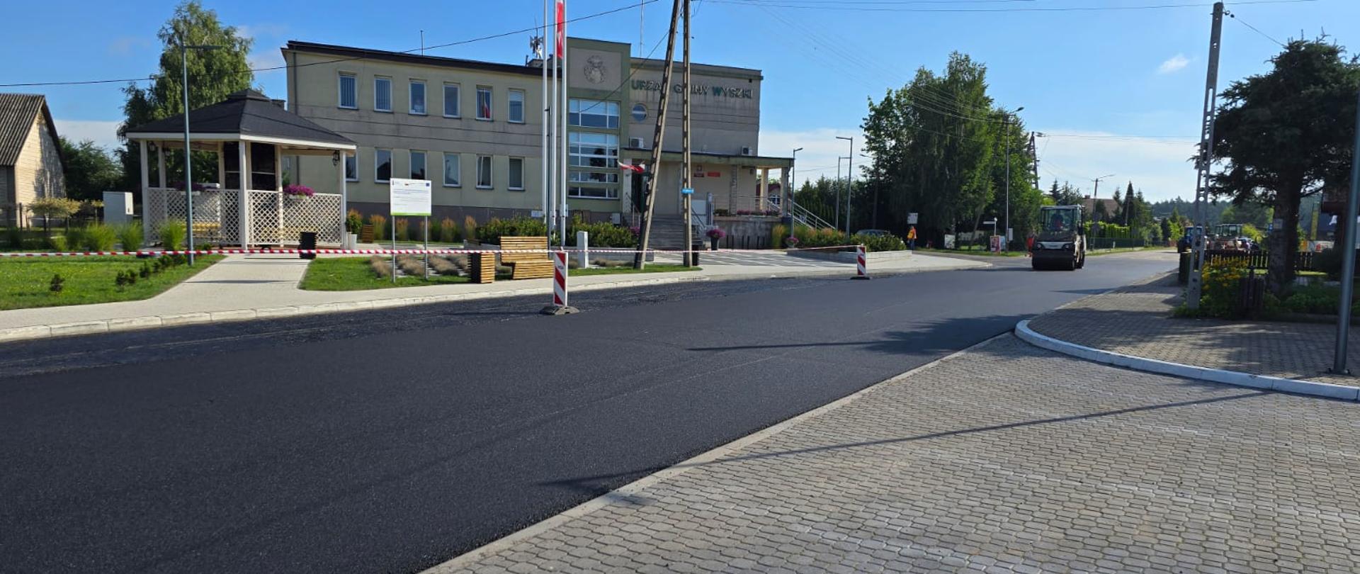 Ul. Piórkowska w Wyszkach po wymianie nawierzchni bitumicznej