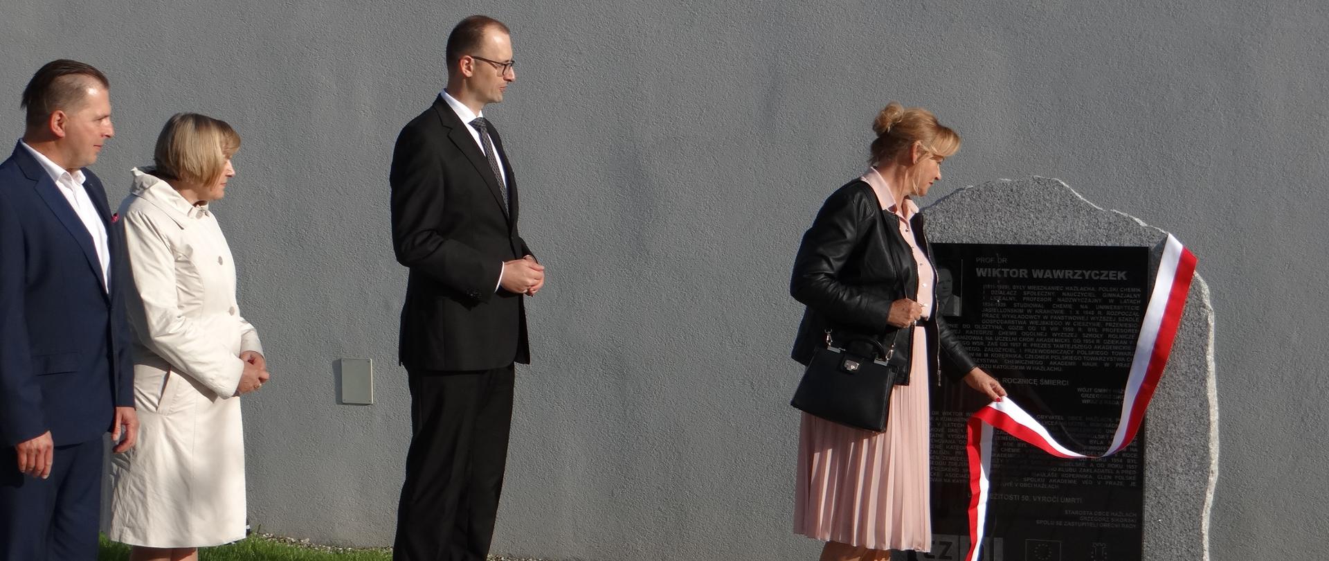 Wspomnienie profesora Wiktora Wawrzyczka (19111969) Gmina Hażlach