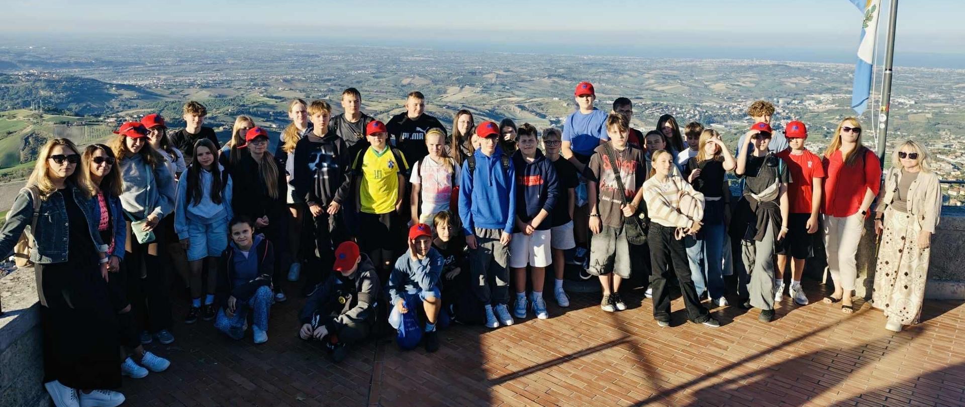 Ostatnie dni pobytu uczniów Szkoły Podstawowej im. Adama Mickiewicza w Szydłowie we Włoszech obfitowały w różnorodne aktywności.