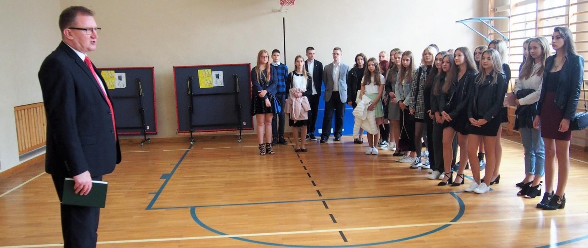 Inauguracja roku szkolnego 2021/2022 w II Liceum Ogólnokształcącym z Białoruskim Językiem Nauczania im. Bronisława Taraszkiewicza w Bielsku Podlaskim