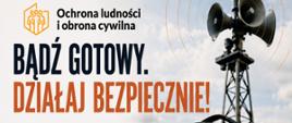 Plakat informujący o krajowym treningu reagowania „Bądź gotowy. Działaj bezpiecznie”, dotyczącym ochrony ludności i obrony cywilnej. Wydarzenie odbędzie się 29 sierpnia 2026 r. w godz. 10:00–16:00 na Stadionie Olimpik w Rabie Wyżnej, obok Ośrodka Zdrowia. Plakat przedstawia plecak ewakuacyjny z apteczką, wodą, radiem, poradnikiem bezpieczeństwa i innym wyposażeniem oraz syrenę alarmową. Uczestnicy będą mogli nauczyć się rozpoznawania sygnałów alarmowych, właściwego reagowania na ostrzeżenia i przygotowania plecaka ewakuacyjnego. Wśród atrakcji przewidziano możliwość obejrzenia wozu strażackiego OSP Raba Wyżna oraz tor przeszkód dla najmłodszych. Plakat zachęca do udziału całe rodziny i zawiera logotypy Gminy Raba Wyżna oraz OSP Raba Wyżna.
