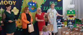 Moment wręczenia nagród