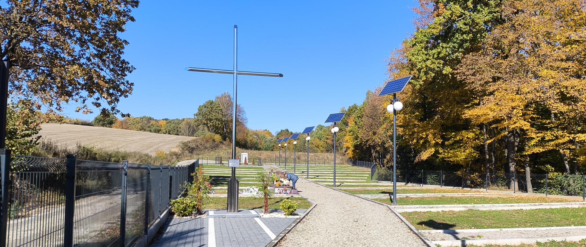 Cmentarz komunalny w Trzcinicy 