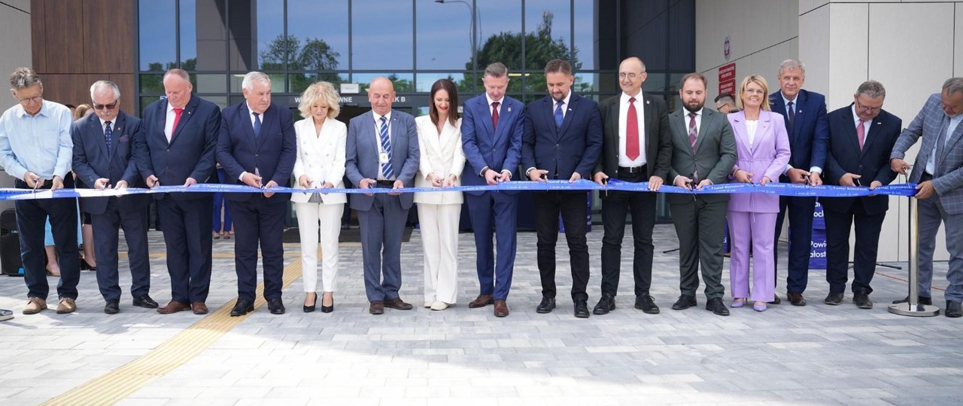 Otwarcie nowego skrzydła Starostwa Powiatowego w Białymstoku (fot. Tomasz Maleta, www.poranny.pl)