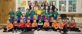 IX Przegląd Talentów Osób z Niepełnosprawnością „Hajnowskie Prezentacje Artystyczne” - nasze przedszkolaki pozują do zdjęcia