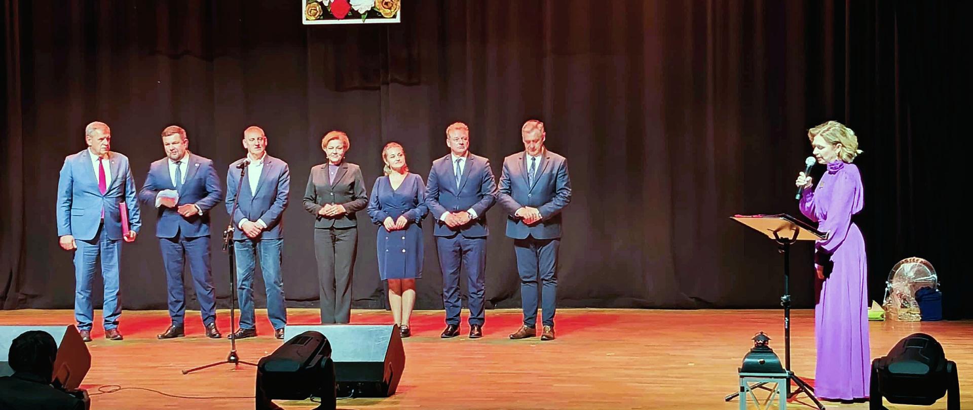 Starosta bielski Sławomir Jerzy Snarski wśród osób, które otrzymały podziękowania za wspierania działalności Środowiskowego Domu Samopomocy w Bielsku Podlaskim