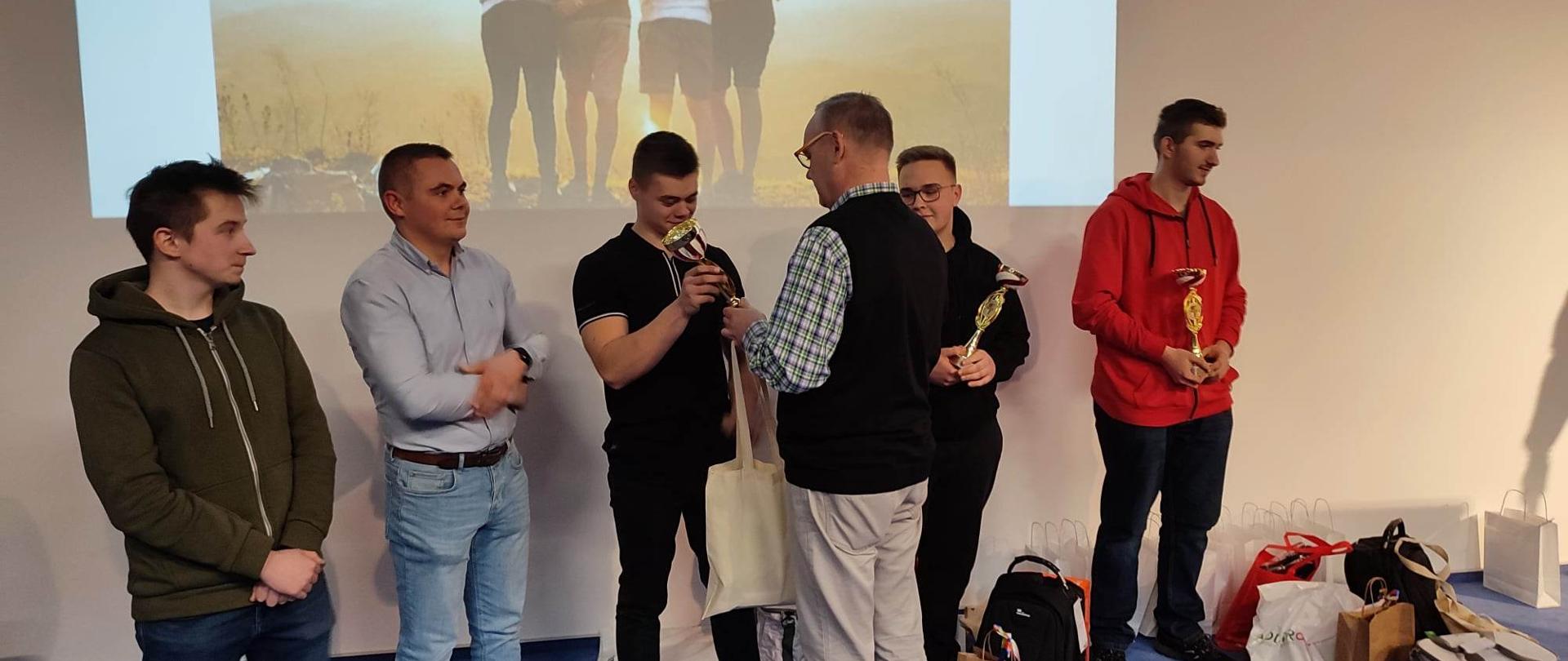 Tomasz Maksimiuk z Zespołu Szkół nr 4 im. Ziemi Podlaskiej laureatem XL Olimpiady Młodych Producentów Rolnych