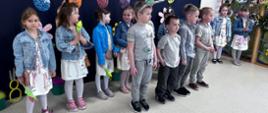 Dzieci preznetują repertuar artystyczny