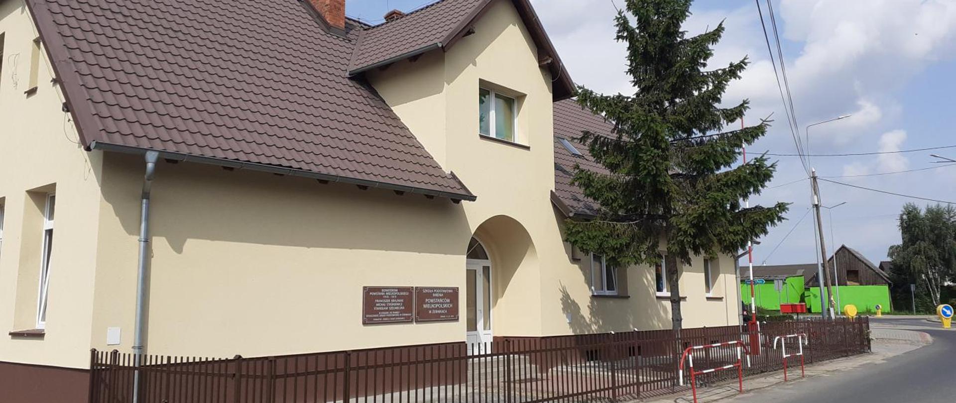 Termomodernizacja budynku Szkoły Podstawowej w Żernikach - Stan na dzień: 23.07.2021 r.