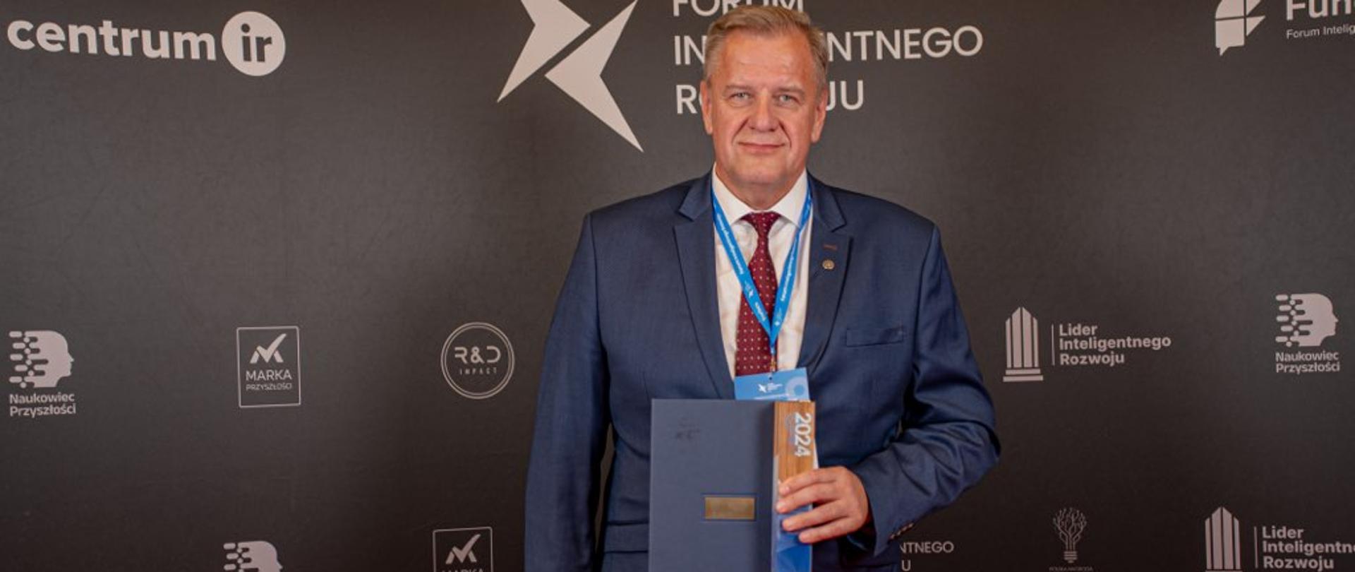 Polską Nagrodę Inteligentnego Rozwoju odebrał wiceprezes Związku Powiatów Polskich, starosta bielski dr inż. Sławomir Jerzy Snarski