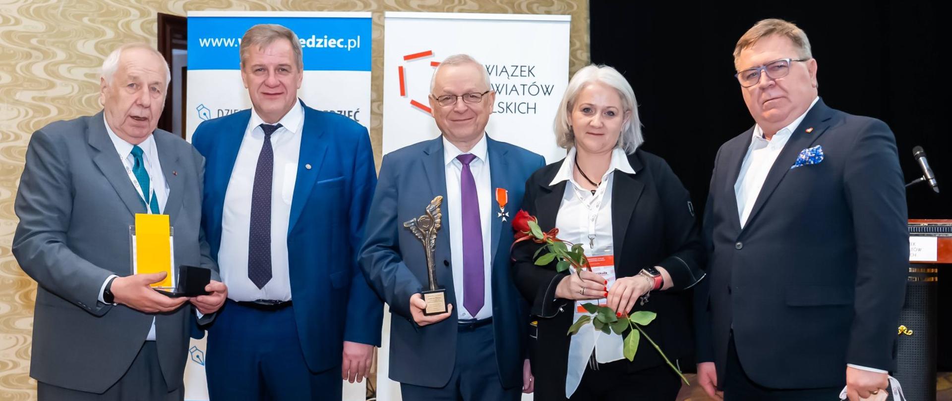 Starosta bielski Sławomir Jerzy Snarski, wiceprezes zarządu Związku Powiatów Polskich (drugi od lewej) na XXX Zgromadzeniu Ogólnym ZPP