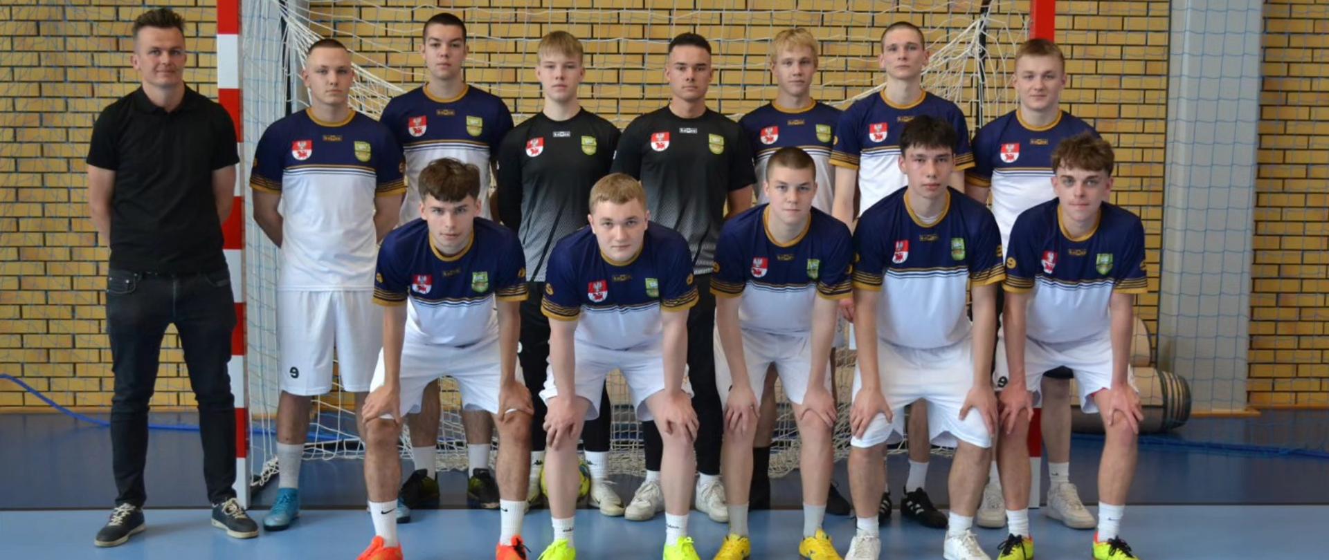 Zespół Szkół nr 1 triumfuje w futsalowej licealiadzie województwa podlaskiego