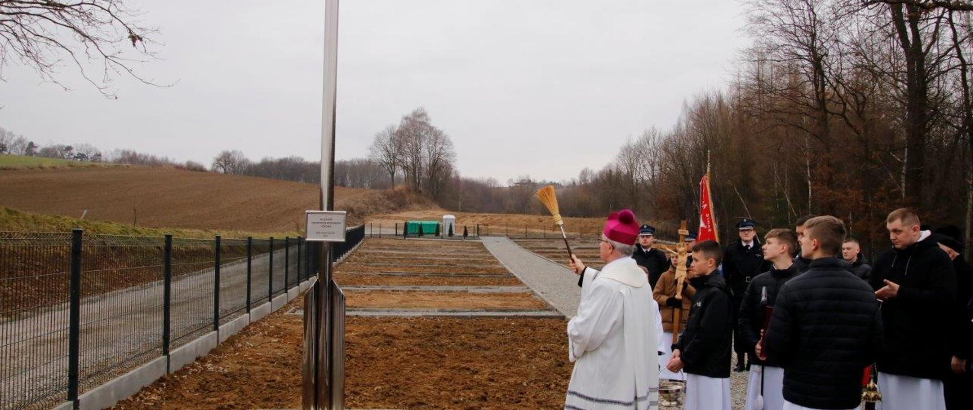 Cmentarz_Trzcinica_(9)