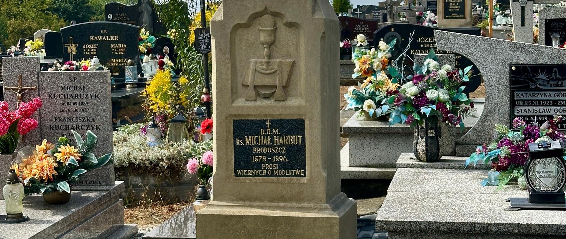 Renowacja nagrobka księdza Michała Harbuta w Przytkowicach zakończona
