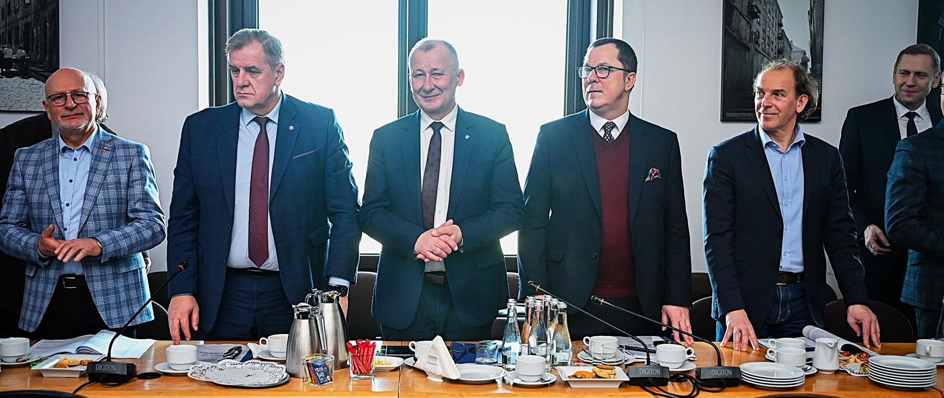 Posiedzenie zarządu Związku Powiatów Polskich z udziałem wiceprezesa Sławomira Jerzego Snarskiego, starosty bielskiego