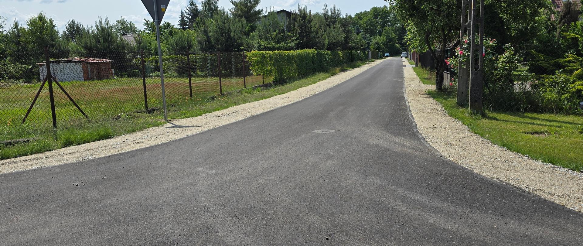 Gmina Dobroń inwestuje w drogi 