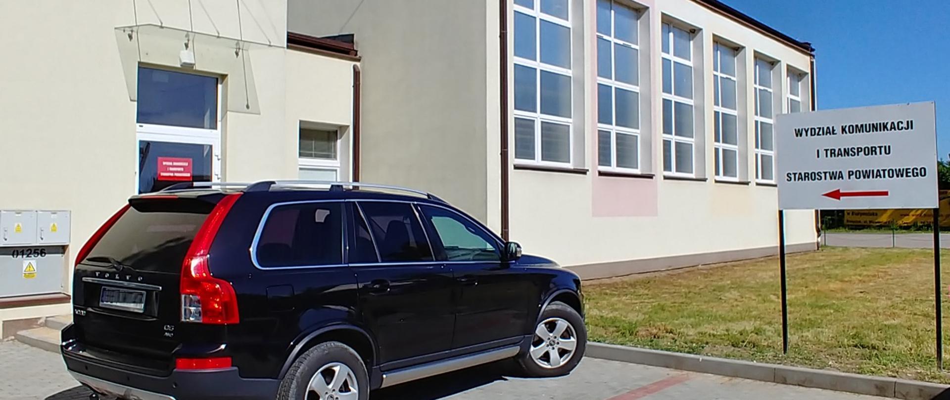 Budynek Wydziału Komunikacji i Transportu Starostwa Powiatowego w Bielsku Podlaskim przy ul. Widowskiej 1