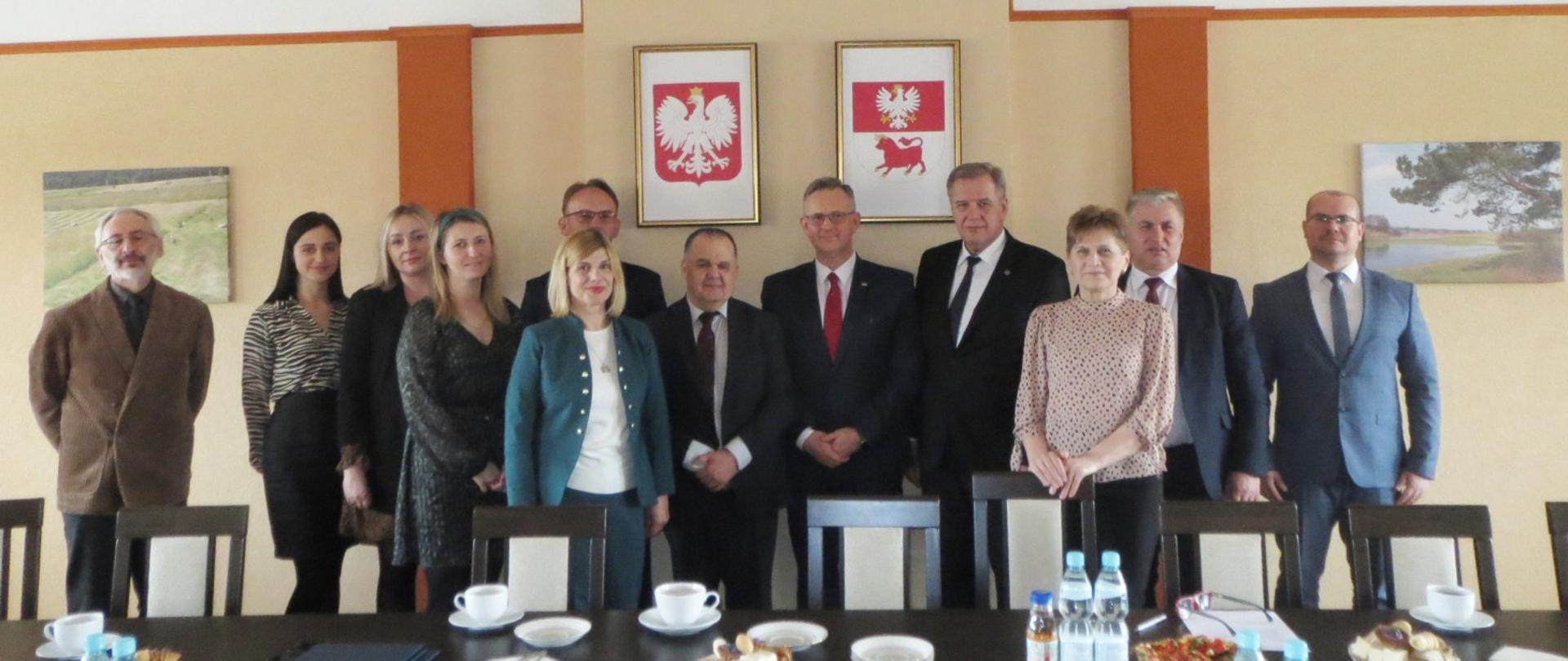 Uczestnicy spotkania u starosty bielskiego