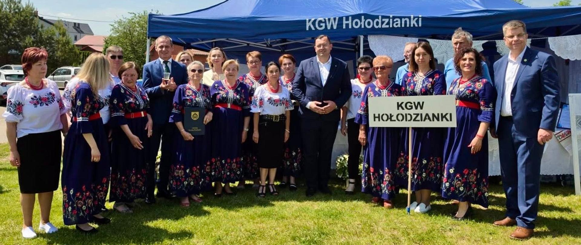 KGW „Hołodzianki” w Hołodach zajęło II miejsce w powiatowych eliminacjach Podlaskiego Turnieju Kół Gospodyń Wiejskich