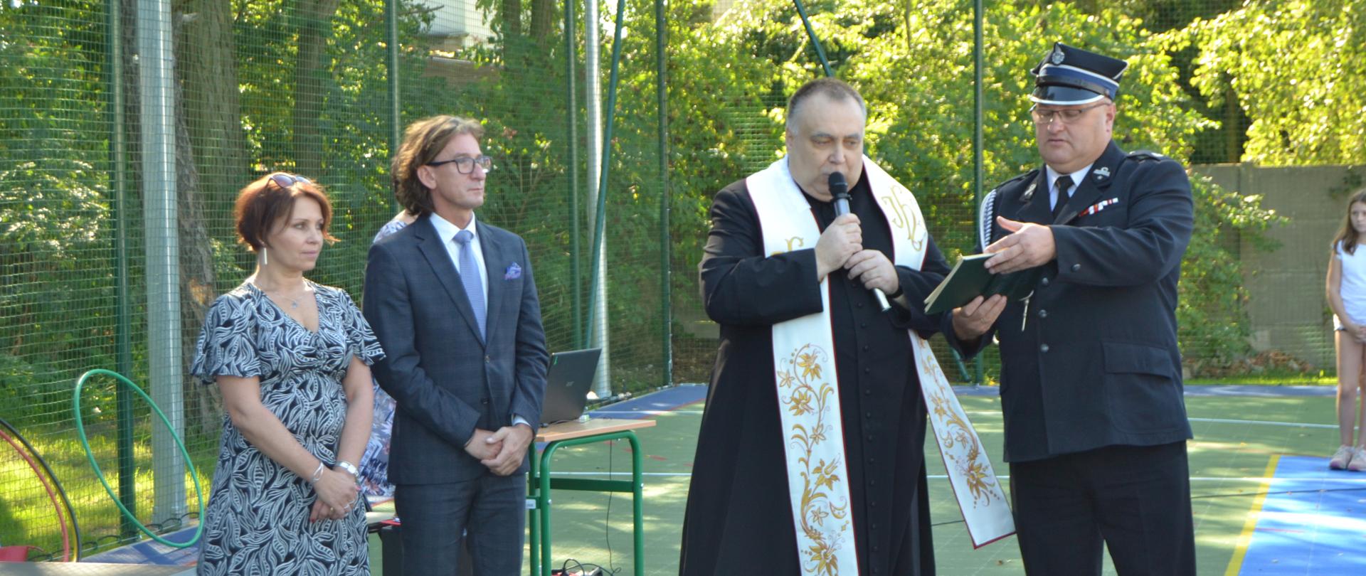 Otwarcie boiska w Chechle Drugim