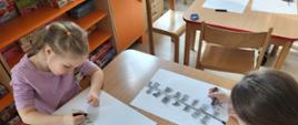 Warsztaty rysunku - dzieci tworzą swoje pejzaże