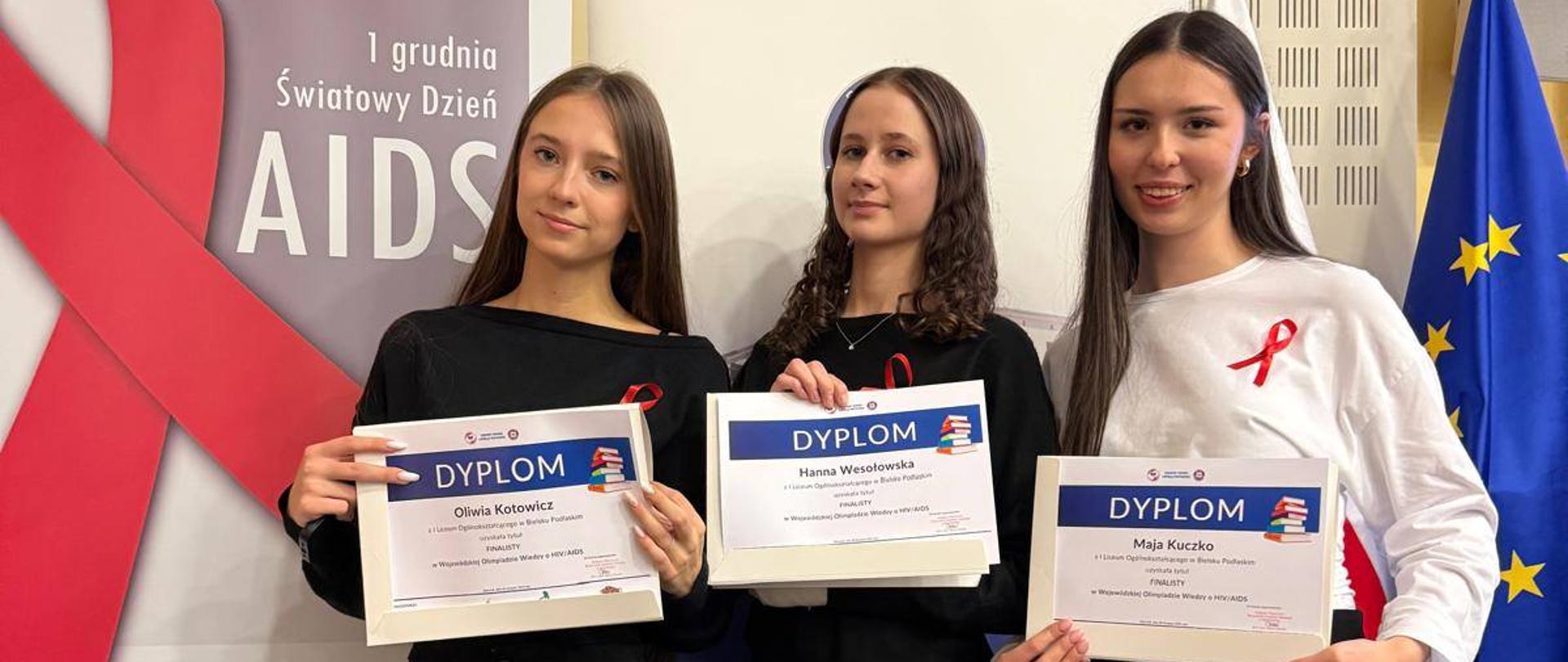 Finalistki XVIII Wojewódzkiej Olimpiadzie Wiedzy o HIV/AIDS z I Liceum Ogólnokształcącego w Bielsku Podlaskim 