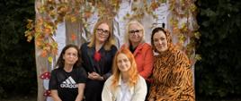 Wspólne zdjęcie nauczycielek i dyrekcji przedszkola