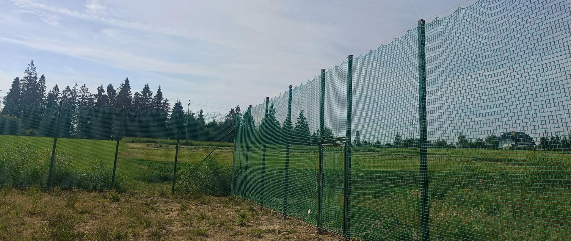 Ogrodzenie terenu w postaci piłkochwytu