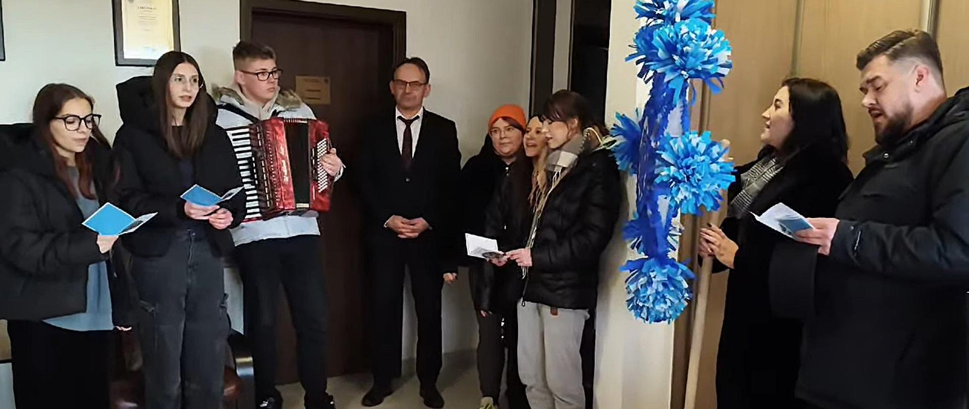 Bractwo Młodzieży Prawosławnej z kolędą w Starostwie Powiatowym