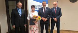 Pożegnanie nauczycieli odchodzących na emeryturę, świadczenie kompensacyjne oraz przyjęcie nominacji dyrektorskich 