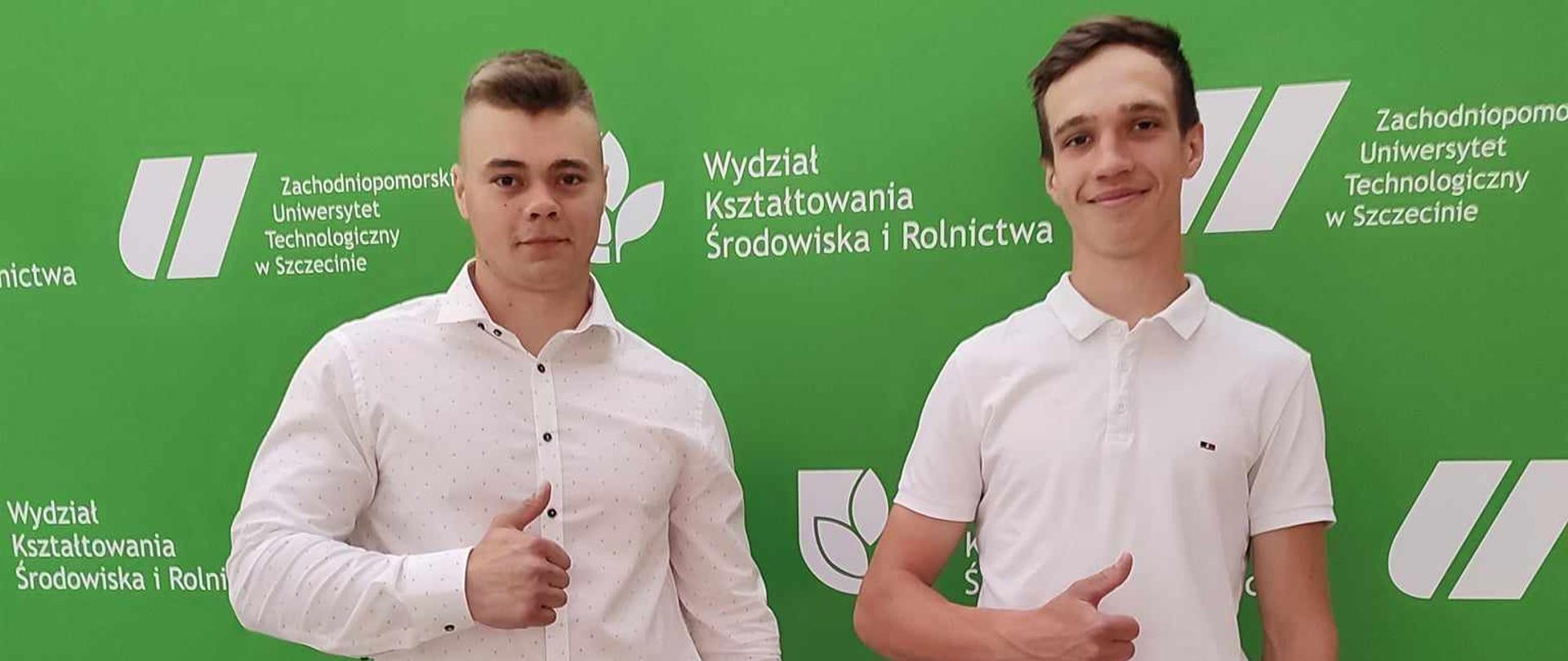 Tomasz Maksimiuk i Grzegorz Zinkiewicz z Zespołu Szkół nr 4 im. Ziemi Podlaskiej w Bielsku Podlaskim - finaliści XLVII edycji Olimpiady Wiedzy i Umiejętności Rolniczych