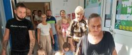 Dzieci i rodzice poznają przedszkole