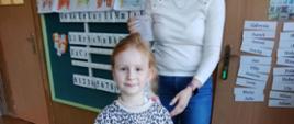 Dzieci w trakcie przygotowywania sadzonek