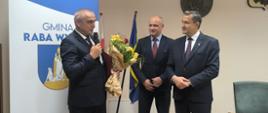Pożegnanie nauczycieli odchodzących na emeryturę, świadczenie kompensacyjne oraz przyjęcie nominacji dyrektorskich 