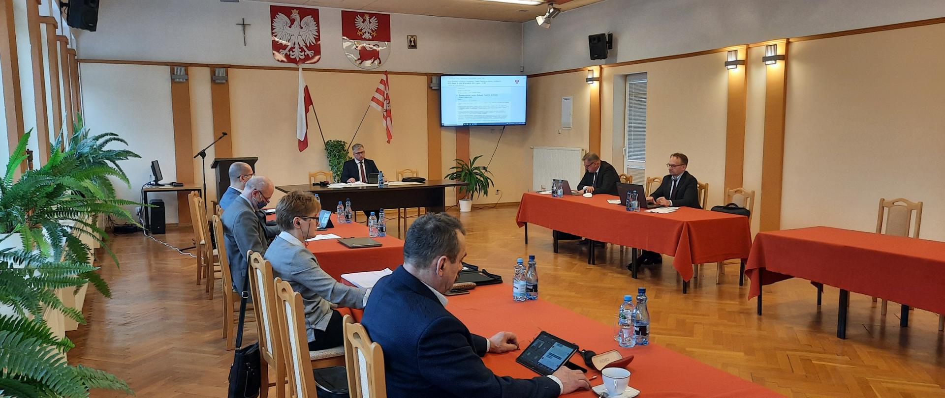 Zdalne obrady XXIX sesji Rady Powiatu w Bielsku Podlaskim