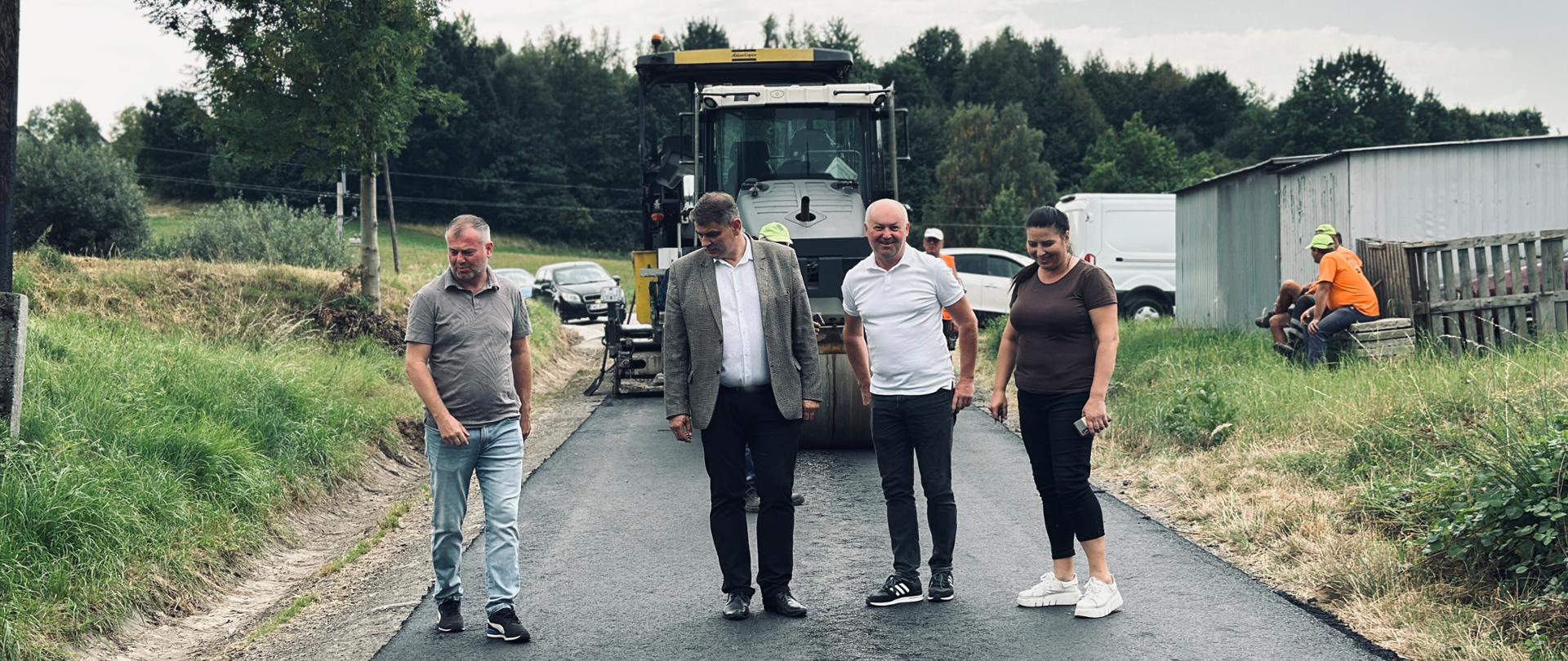 Remont drogi gminnej „Owczarnia” w Przytkowicach – przegląd prowadzonych prac
